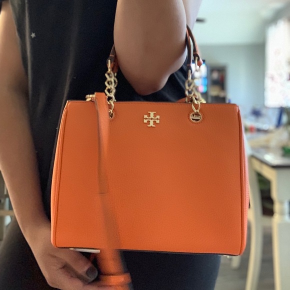 New 🍁Tory Burch carter small tote 🍁🍁 - Picture 4 of 9